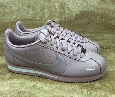 nike classic cortez premium plum chalk